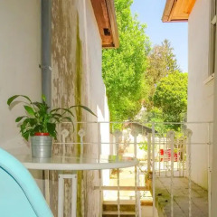 O2 Hostel