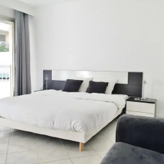 Отель Riviera home Le Mediterranéen Ницца комната для гостей фото 5