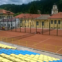 Отель ApartHotel Vanaleks Болгария, Чепеларе - отзывы, цены и фото номеров - забронировать отель ApartHotel Vanaleks онлайн спортивное сооружение