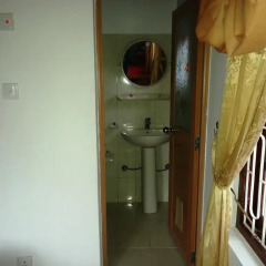 Blue Wing Hostel ванная