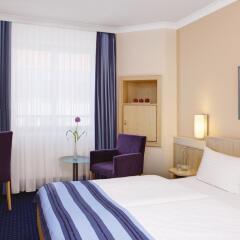 Отель IntercityHotel Nürnberg 3* Стандартный номер с двуспальной кроватью фото 3