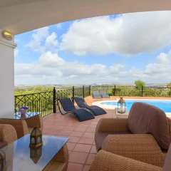 Arcos Golf Hotel Cortijo y Villas бассейн
