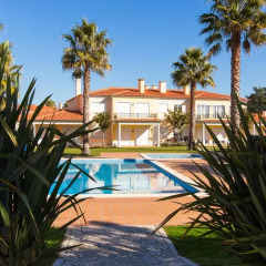 Отель Praia del Rey Holiday House бассейн фото 3