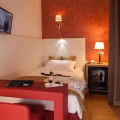 Floris Hotel 3* Улучшенный номер с различными типами кроватей фото 5