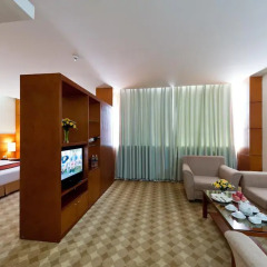 Muong Thanh Holiday Dien Bien Phu Hotel 2* Люкс с различными типами кроватей фото 5