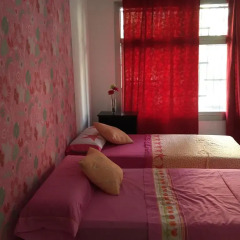 Отель Go Bcn Hostal Ideal Badal Стандартный номер с различными типами кроватей фото 4