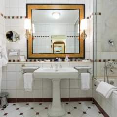 Belmond Гранд Отель Европа 5* Улучшенный номер с двуспальной кроватью фото 3