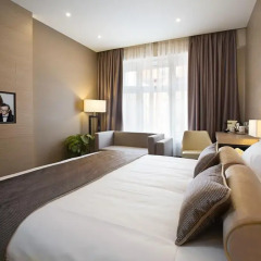 Отель Dominic & Smart Luxury Suites Republic Square 4* Полулюкс с различными типами кроватей фото 9