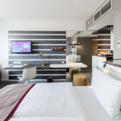 Отель Holiday Inn Munich - City Centre 4* Представительский номер с различными типами кроватей фото 7