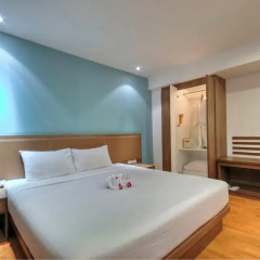 Narai Hotel 4* Улучшенный номер с различными типами кроватей фото 2