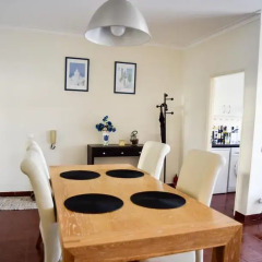 Отель Alveiros Apartamentos Praia dos Aveiros в номере фото 2