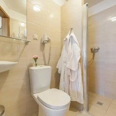 Hotel Alexander 3* Улучшенный номер