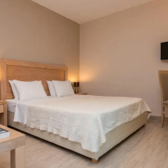 Отель Mary's Residence Suites комната для гостей фото 10