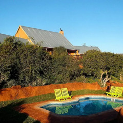 Отель Valley Bushveld Country Lodge бассейн