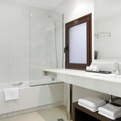 Arc La Rambla Hotel 3* Стандартный номер с различными типами кроватей фото 24