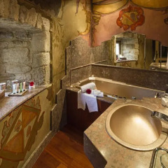 Отель Château de Codignat 5* Номер Премиум двуспальная кровать фото 2