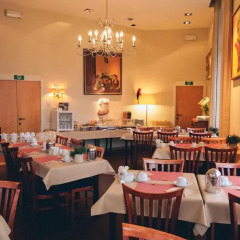 Hotel Antigone