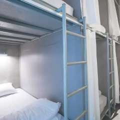 Отель 2W Bed & Breakfast Bangkok 2* Кровать в общем номере