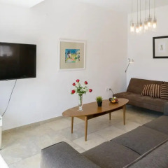 Апартаменты FeelHome Apartments - Eduard Bernstein Street комната для гостей фото 2