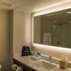 Отель Holiday Inn Express West Los Angeles США, Лос-Анджелес - отзывы, цены и фото номеров - забронировать отель Holiday Inn Express West Los Angeles онлайн ванная фото 2