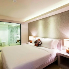 Отель U Zenmaya Phuket 4* Улучшенный номер с двуспальной кроватью