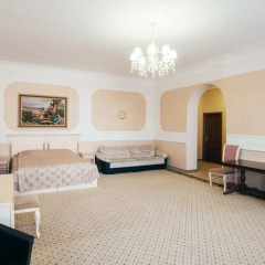 Гостиница Resident 4* Номер Комфорт с двуспальной кроватью фото 5
