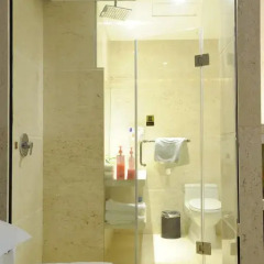 Vienna International Hotel ванная