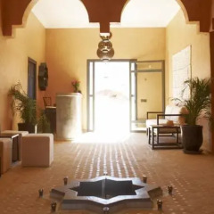 Отель Riad Bouchedor Марокко, Уарзазат - отзывы, цены и фото номеров - забронировать отель Riad Bouchedor онлайн интерьер отеля фото 3