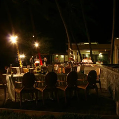 Отель Weekender Resort гостиничный бар