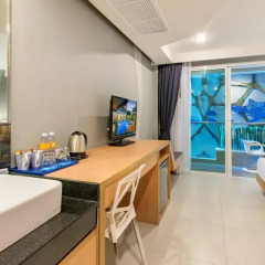 Отель New Nordic Ratana Suites 3* Улучшенная студия с двуспальной кроватью фото 4