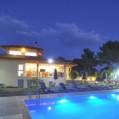 Отель Villa Elixir Rhodos бассейн