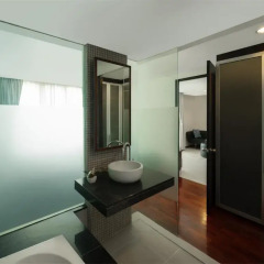 Отель Silom Lofts ванная