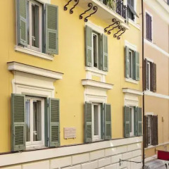 Отель Garibaldi Suites Piazza Di Spagna Италия, Рим - отзывы, цены и фото номеров - забронировать отель Garibaldi Suites Piazza Di Spagna онлайн балкон