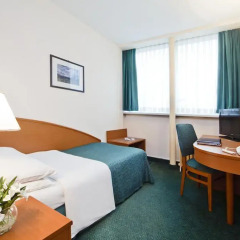Hotel Central 3* Стандартный номер с разными типами кроватей фото 3