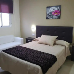 Отель Hostal Málaga Стандартный номер с двуспальной кроватью