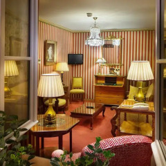 Отель Hôtel Duc De St-Simon в номере