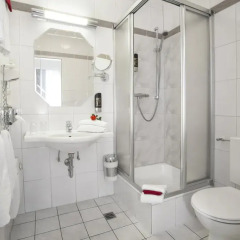 Best Western Ambassador Hotel 3* Стандартный номер с различными типами кроватей фото 4