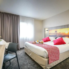 Отель Best Western Saphir Lyon 4* Стандартный номер с различными типами кроватей фото 3