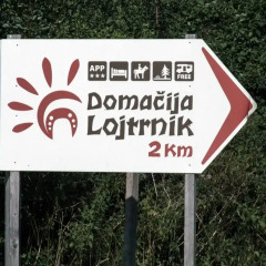 Отель Tourist Farm Lojtrnik 3* Апартаменты с различными типами кроватей фото 19