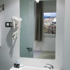 Hotel Curious Номер Эконом с различными типами кроватей фото 5