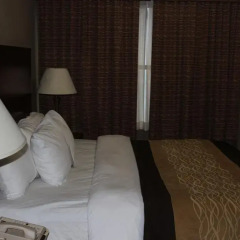 Отель La Quinta Inn & Suites New York City Central Park 2* Стандартный номер с двуспальной кроватью