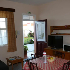 Отель Apartamentos São João Апартаменты с различными типами кроватей фото 22