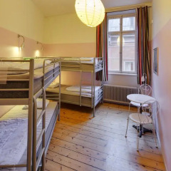 Castanea Old Town Hostel комната для гостей фото 3