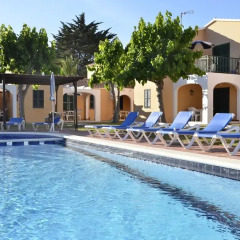 Отель Apartamentos Surest бассейн фото 3