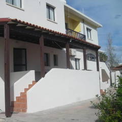 Апартаменты Angela Holiday Apartments парковка