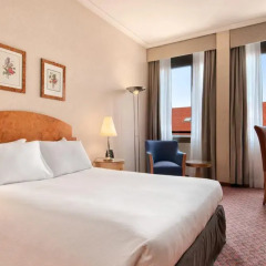 Отель Hilton Milan 4* Стандартный номер с различными типами кроватей фото 3