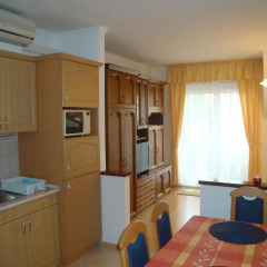 Отель HOLIV Apartman в номере
