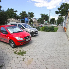 Гостиница Guest House on Turgeneva 172a в Анапе отзывы, цены и фото номеров - забронировать гостиницу Guest House on Turgeneva 172a онлайн Анапа парковка