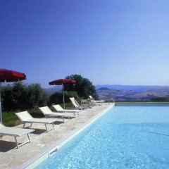Отель Fontemorsi Agriturismo Монтескудаио бассейн фото 2