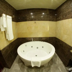 Отель Golden Palace Tsakhkadzor 4* Люкс с разными типами кроватей фото 7